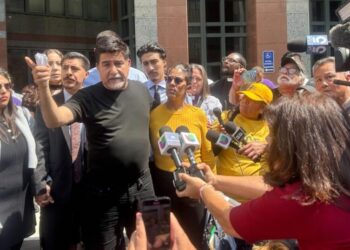 A year after California labor leader arrested at immigration protest, feds move to drop case