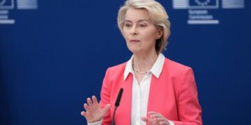 EU weighs age restrictions for children using social media