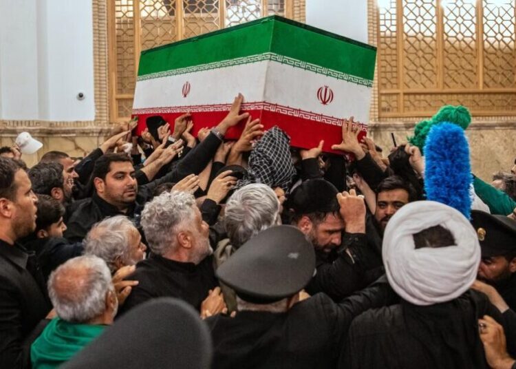 Trump and Iran’s supreme leader trade threats as mediators try to save crumbling deal