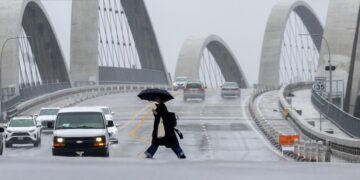 Strong El Niño now a virtual certainty, forecasters say. What it means for California