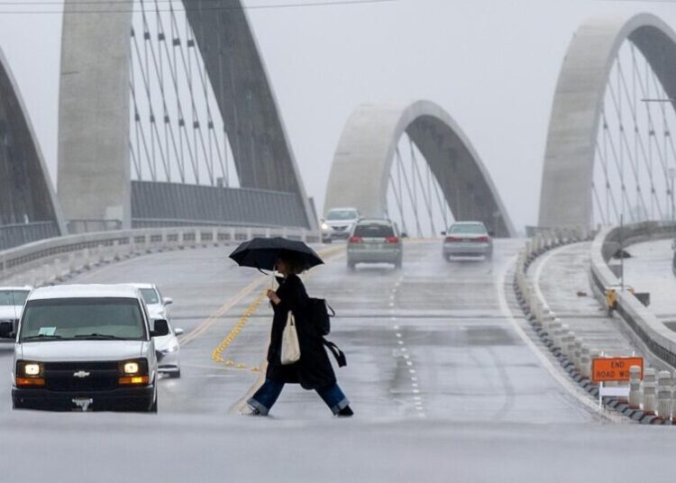 Strong El Niño now a virtual certainty, forecasters say. What it means for California