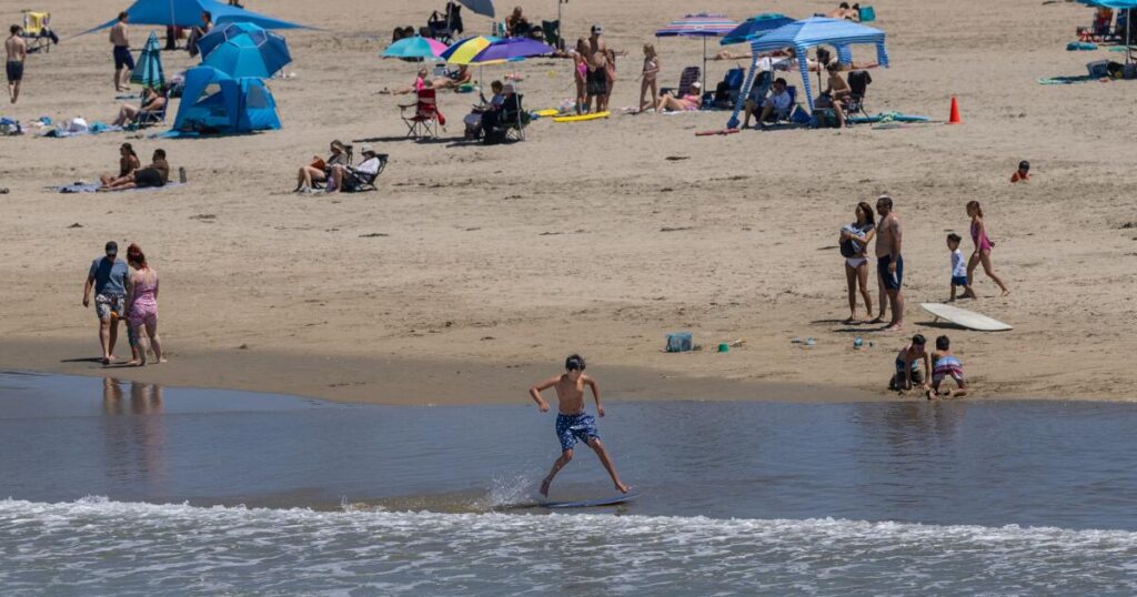 Bacteria levels spike at several L.A. County beaches: See which ones to avoid