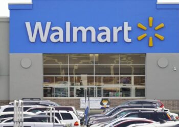 Walmart’s EV chargers are coming to California with discounts for members