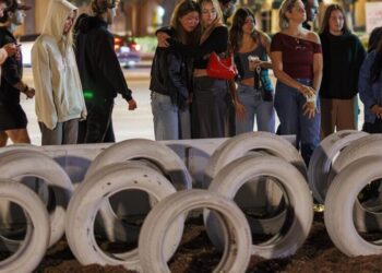 Man accused of driving over 100 mph, killing 4 Pepperdine students, will stand trial for murder