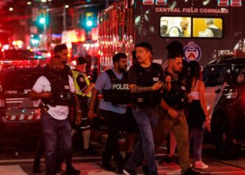 Shooting near Toronto street festival kills 2 people and wounds 4, police say