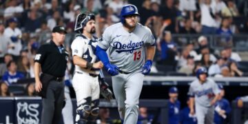 Max Muncy makes Yankees pay for keeping Gerrit Cole on mound in Dodgers’ win
