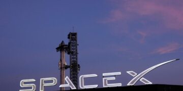 SpaceX stock erases all its gains and slides below IPO price in intraday trading