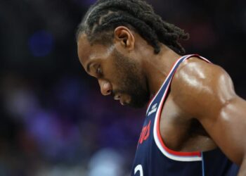 Raptors put Kawhi Leonard trade on hold until the NBA probe into the Clippers concludes