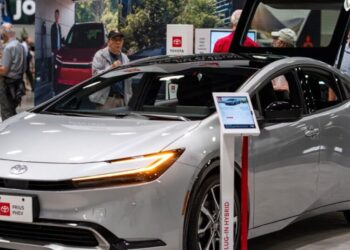Detroit’s EV bet backfires as hybrid boom leaves Big Three behind
