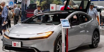 Detroit’s EV bet backfires as hybrid boom leaves Big Three behind