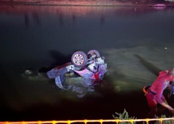 SoCal man hit car at 100 mph, hurtling it into wetlands, prosecutors say. He faces murder charge