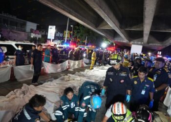 Fire breaks out at a pub in Bangkok, killing at least 27