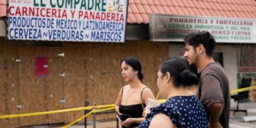 Arson investigation underway after beloved family-owned Mexican market burns in Sun Valley
