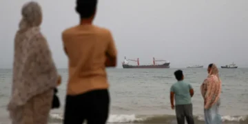 Thundering warning sounds as ‘lifeline for global oil’ under siege again: ‘All or none!’