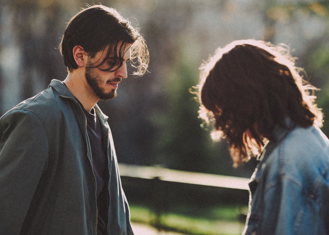 ‘Walkaway Wife Syndrome,’ Explained by a Relationship Expert (and How to Know If It’s Happening to You)