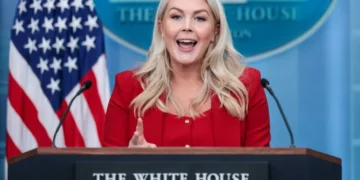 Karoline Leavitt ignites internet firestorm over Trump deal: ‘It puts Saudi Arabia first’