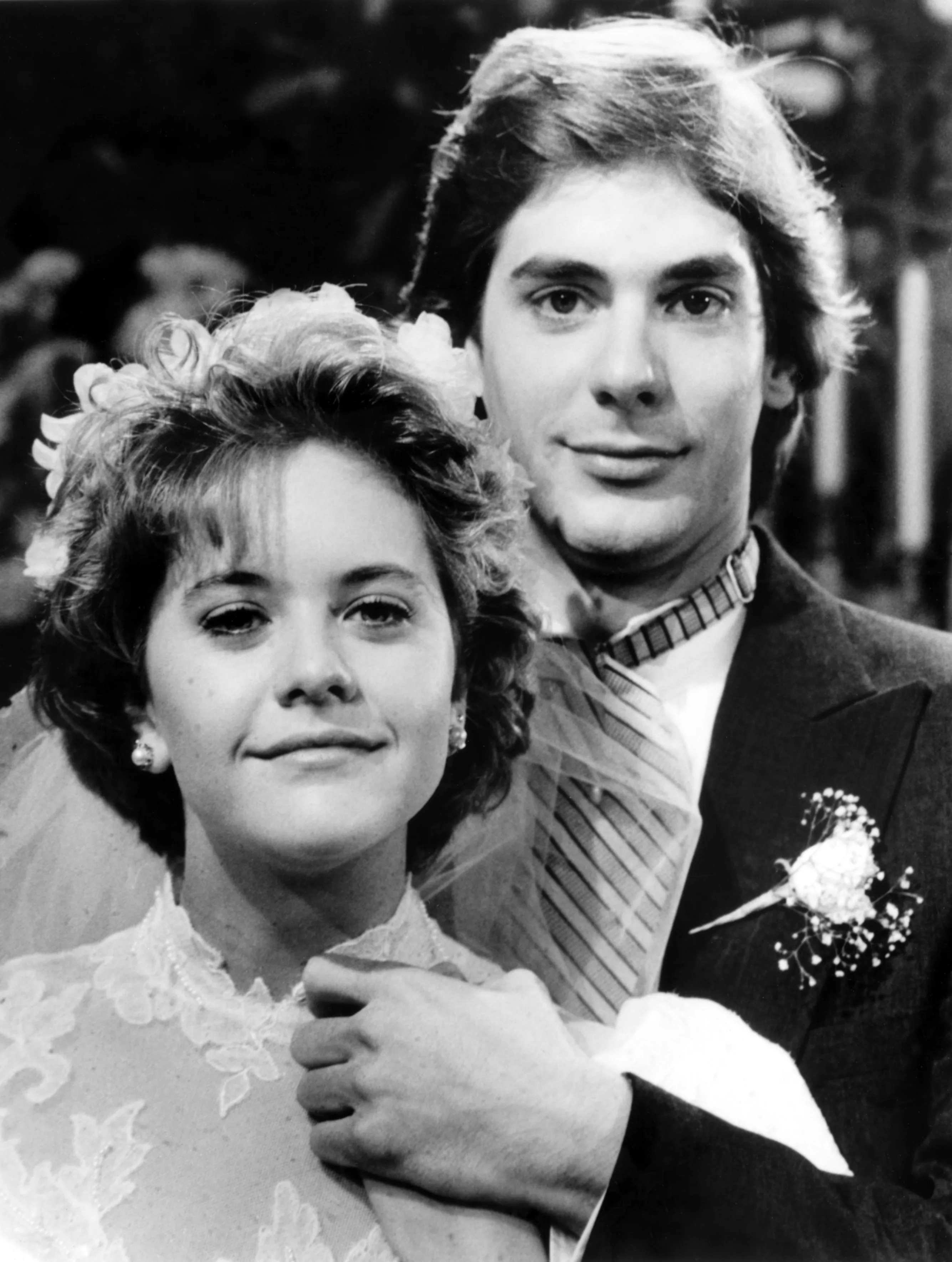 Meg Ryan and Scott Bryce as a newlywed couple on the TV show 