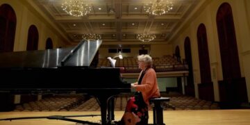 Is It Time for This 95-Year-Old Pianist to Quit?