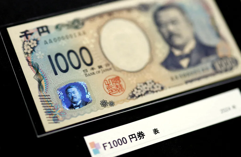 The Japanese yen initially surged after Washington and Tokyo intervened to support the battered currency, before giving back much of its gains.