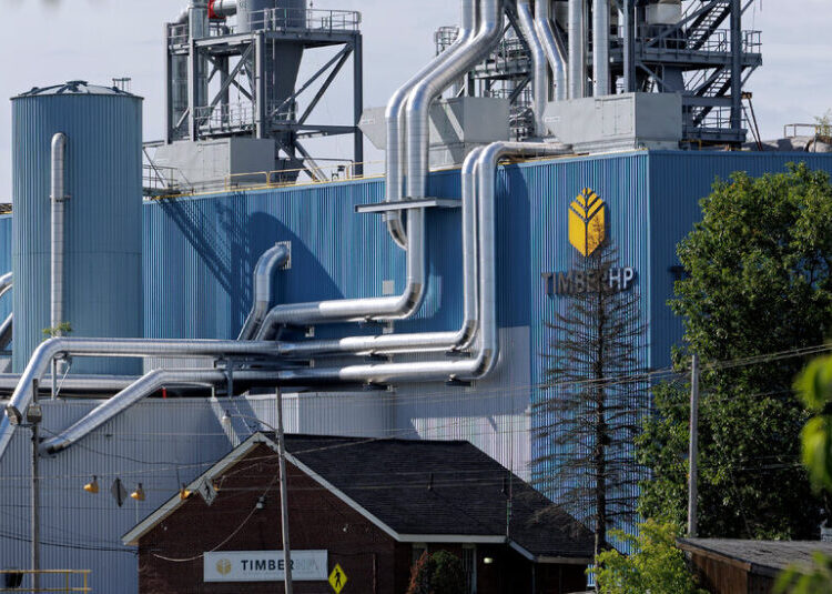 A Maine Town, Once Dependent on a Paper Mill, Tries to Move On
