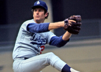 Tommy John, Pitcher Who Gave His Name to Career-Saving Surgery, Dies at 83
