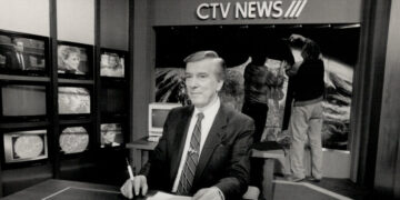 Lloyd Robertson, Unflappable Canadian Broadcaster, Dies at 92