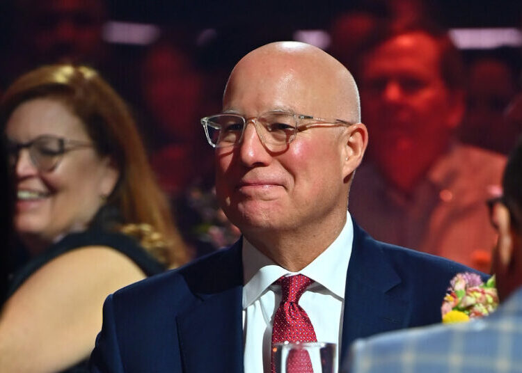 Home Depot’s Chief Is Stepping Down for Medical Leave