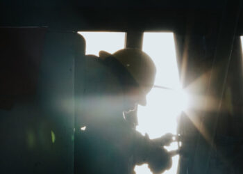 Heat Kills Hundreds of Workers Each Year. A Postal Carrier Was One.