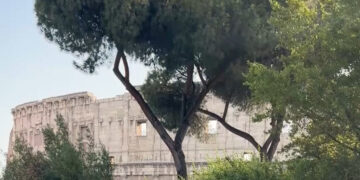 In a Sweltering Summer, These Italians Want Romans to Curl