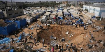 Israel Bombards Gaza, Days After Trump Announced Deal to Advance Cease-fire