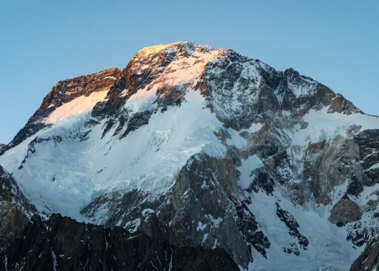 Search Continues for 6 Climbers After Pakistan Avalanche