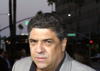 Vincent Pastore, Whose ‘Sopranos’ Character Ratted Out Tony, Dies at 80