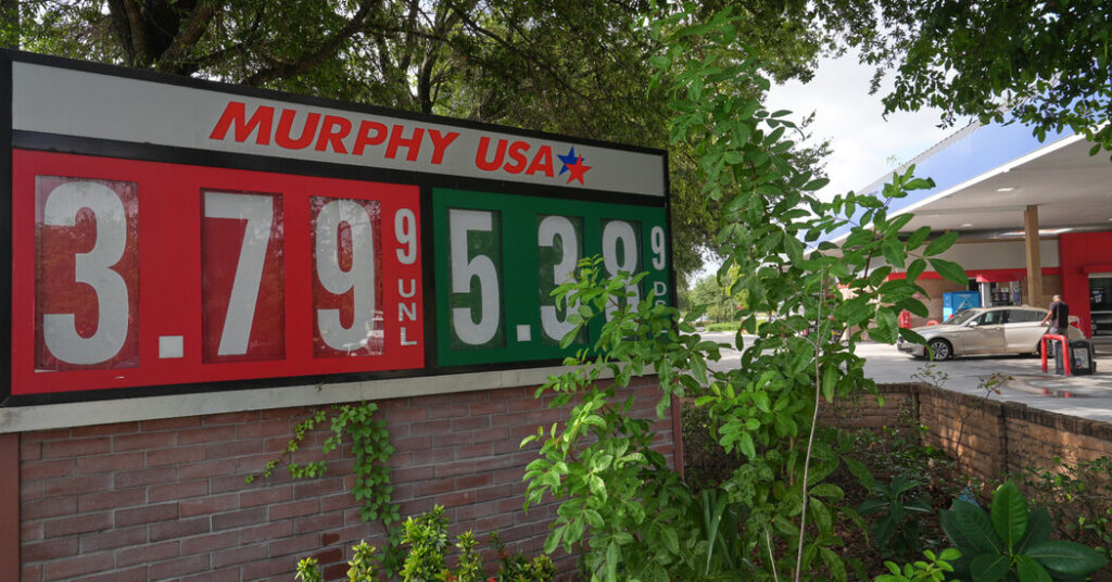 Oil Prices Plummet as Investors Digest Pause in Fighting in Iran War