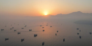 An Emerging Deal to Reopen the Strait of Hormuz Would Come at a Cost for Trump