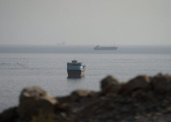 Talks With Iran to Reopen Strait of Hormuz Make Progress, Officials Say