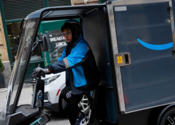 N.J. Sues Amazon, Saying It Suppresses Pay for Delivery Drivers