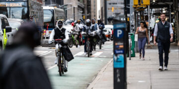 After Deadly E-Bike Crashes, N.Y. Lawmakers Consider Crackdown