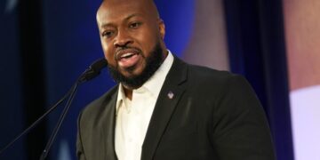 Democrat Quits Senate Race in South Dakota, Clearing Way for Independent