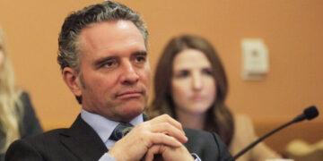 Trump-Backed Lawmaker Wins Kansas Republican Primary for Governor