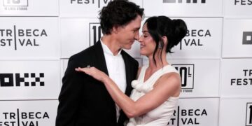 Justin Trudeau, Katy Perry and the Look of the Celebrity Statesman