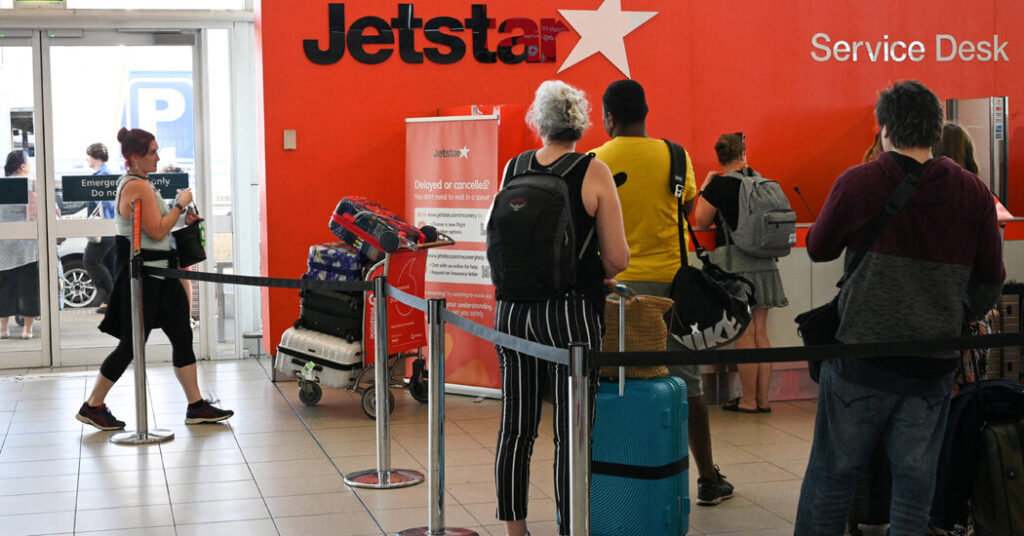 Want to Use the Overhead Bin? This Airline Will Charge for That.