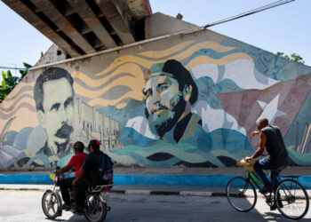 As Pressure Mounts, U.S. Hunts for Cuba’s Next Leader