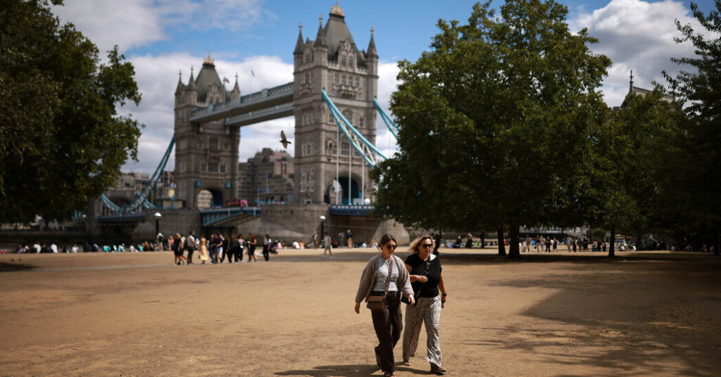 ‘Green and Pleasant’ No More, England Turns a Parched Brown