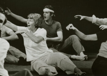 Elizabeth Smith, Voice Coach to Acting Royalty, Dies at 91