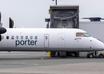 Flight Is Canceled After a Child Refuses to Be Seated