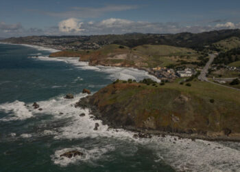 Californians Criticize Federal Efforts to Control the State’s Coast