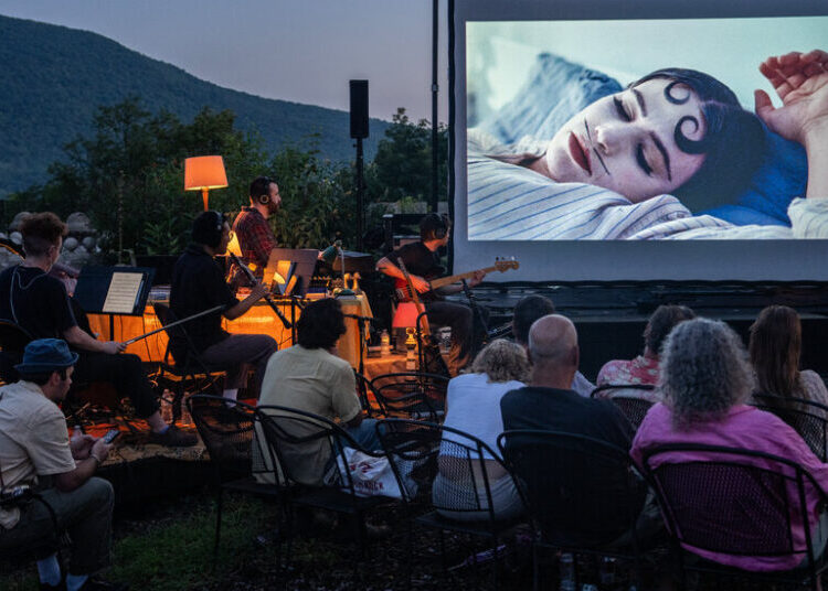 For One Night, at Least, Silent Films Are Back