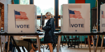 In Wisconsin Governor Primary, Polls Have Shown a Progressive Democrat With a Big Lead