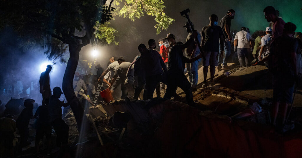 Late-Night Hunt for Survivors After Deadly Colombian Quake