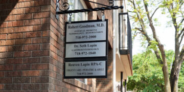 They Accused a Brooklyn Doctor of Abuse. He Got a License in New Jersey.